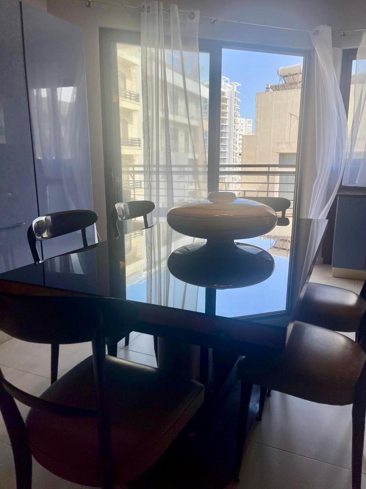 Aron Seaviews Apartment 슬리에마 외부 사진